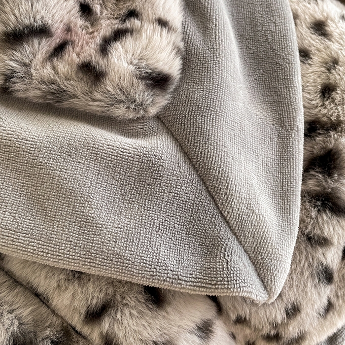 91家纺网 家纺一手货源 找家纺 库里梦家纺 2025新款网红直播爆款獭兔毛豹纹-A版兔毛绒B版牛奶绒四件套-豹纹 豹纹-灰