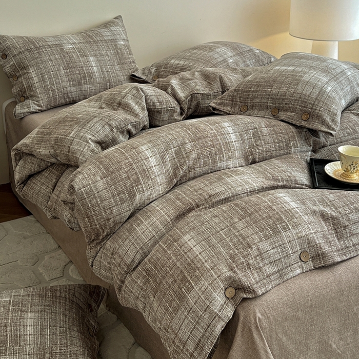 91家纺网 家纺一手货源 找家纺 仟网汇  2025新款亚麻纽扣款四件套 流光咖