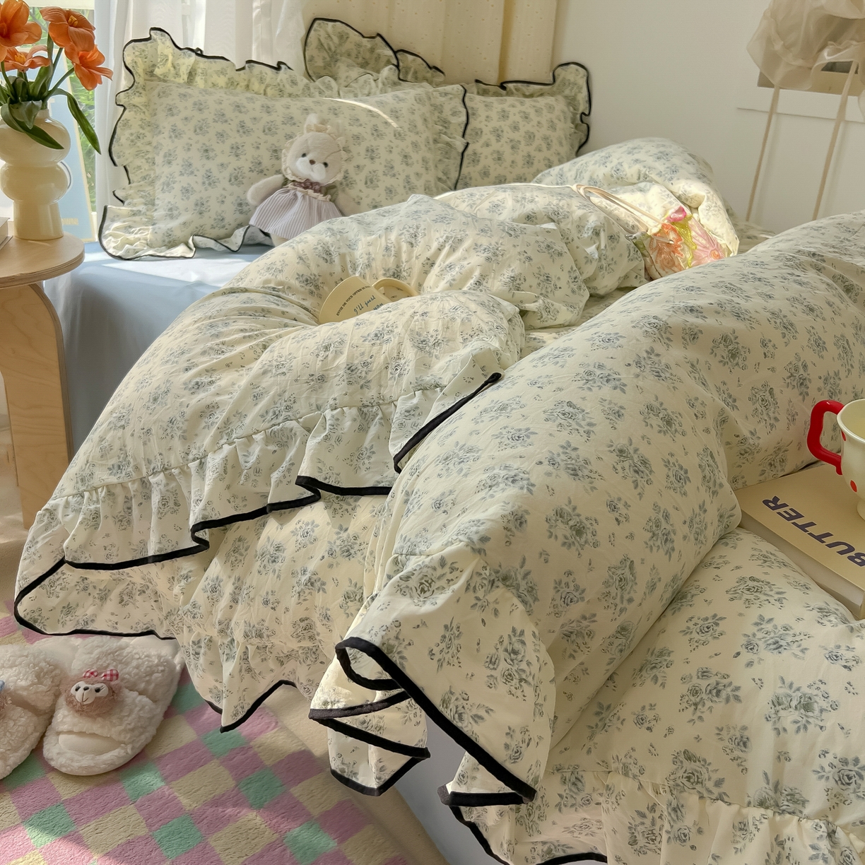 91家纺网 家纺一手货源 找家纺 韩巢家纺 2025新款水洗棉大花边被套四件套直播热销款学生宿舍被罩床单三件套（提供卖家秀） 春日与玫瑰【大花边款】