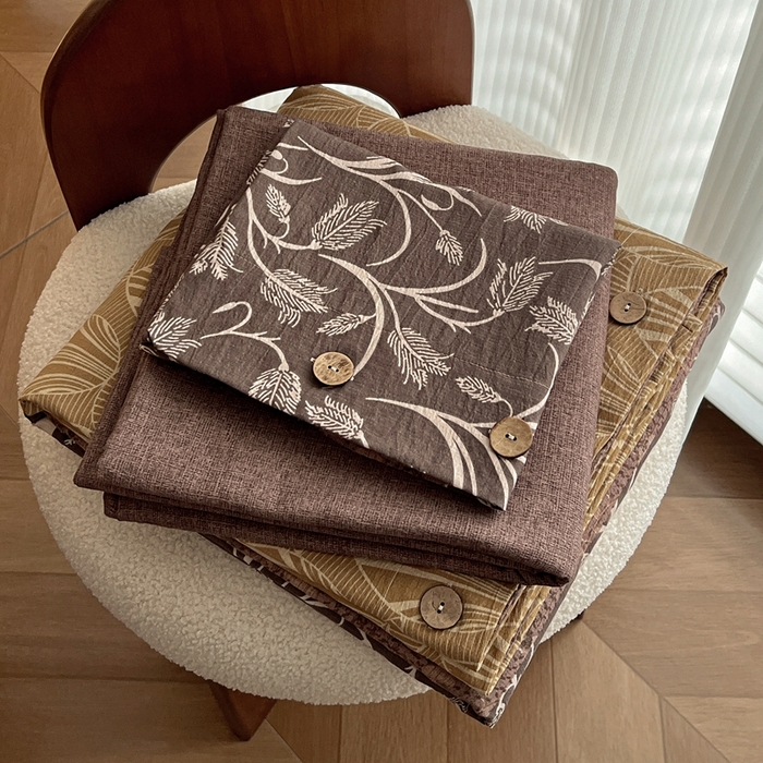 91家纺网 家纺一手货源 找家纺 仟网汇  2025新款亚麻纽扣款四件套 曼森