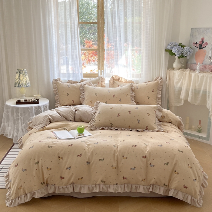 91家纺网 家纺一手货源 找家纺 库里梦家纺 2025新款韩版花边小清新色织水洗双层纱木棉四件套 腊肠犬