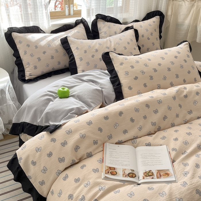 91家纺网 家纺一手货源 找家纺 库里梦家纺 2025新款韩版花边小清新色织水洗双层纱木棉四件套 结美