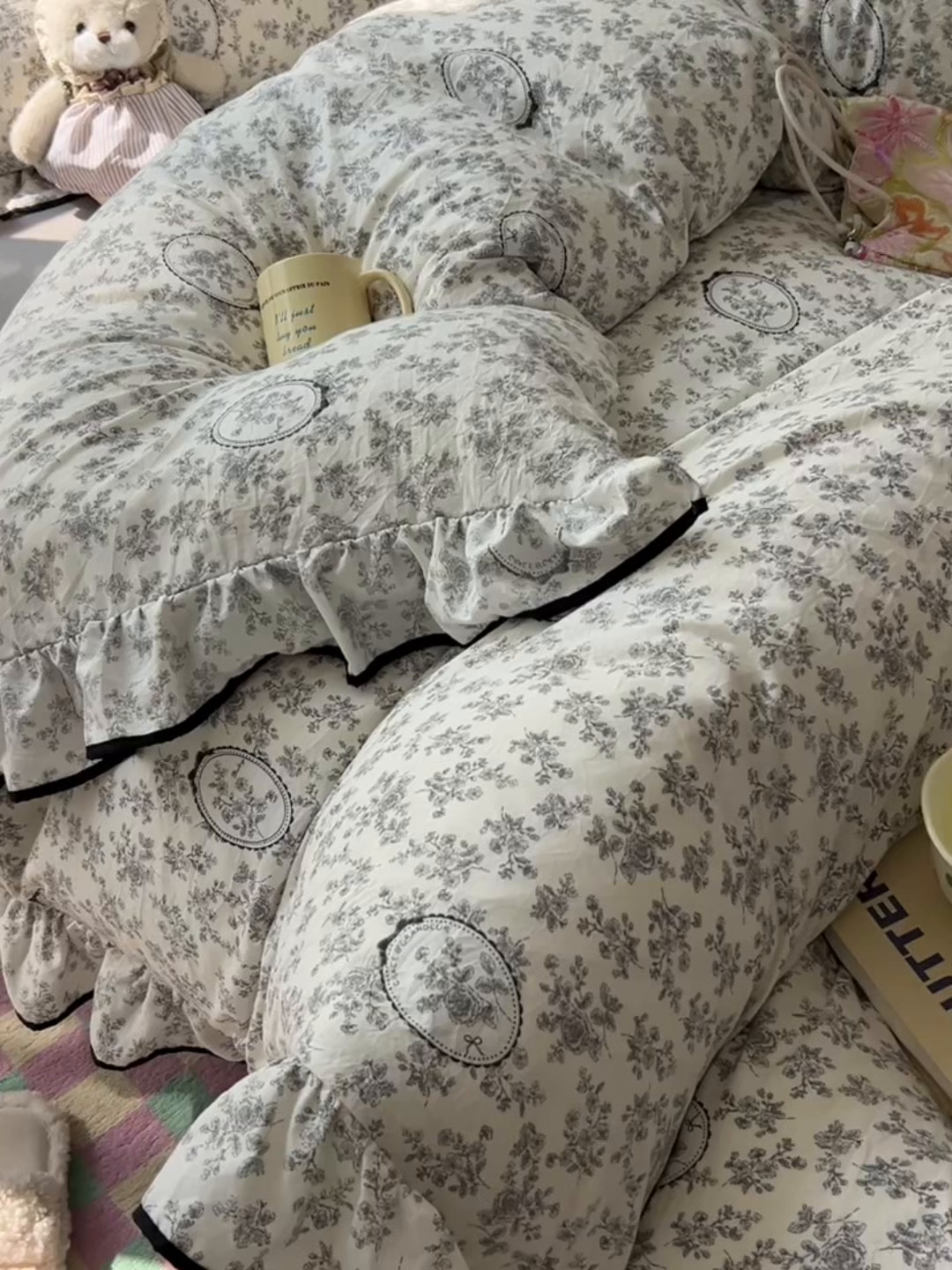 91家纺网 家纺一手货源 找家纺 韩巢家纺 2025新款水洗棉大花边被套四件套直播热销款学生宿舍被罩床单三件套（提供卖家秀） 花时宇间【大花边款】