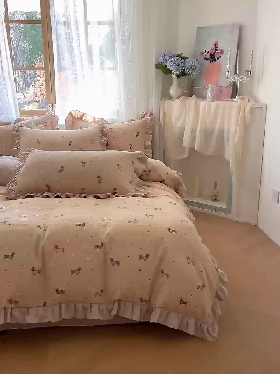 91家纺网 家纺一手货源 找家纺 库里梦家纺 2025新款韩版花边小清新色织水洗双层纱木棉四件套 腊肠犬