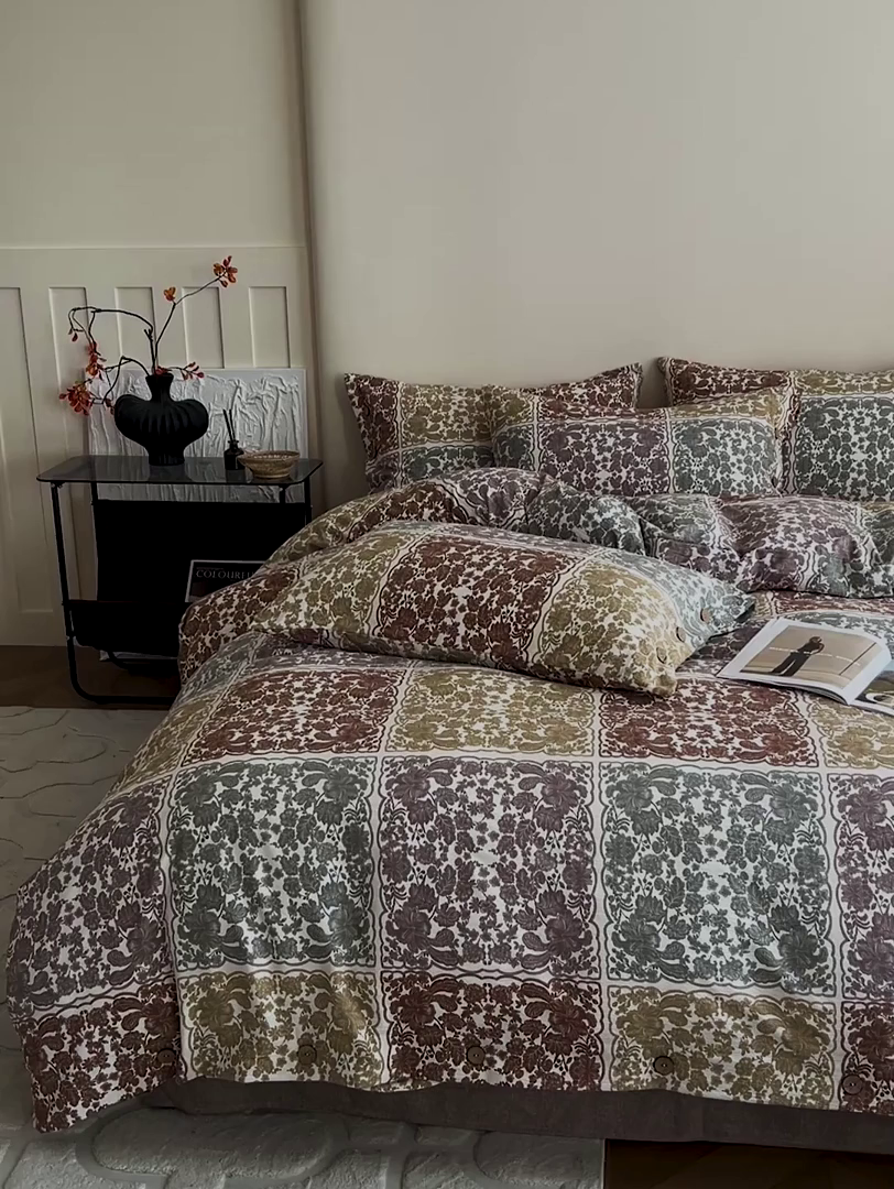 91家纺网 家纺一手货源 找家纺 仟网汇  2025新款亚麻纽扣款四件套 美好时光