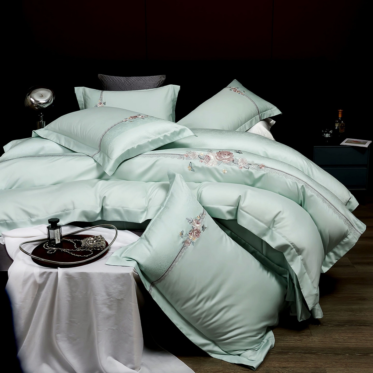 91家纺网 家纺一手货源 找家纺 （总）U品汇 2025新款60S双股120支贡缎长绒棉提花纯棉全棉刺绣花四件套高端礼盒工艺款-夕颜