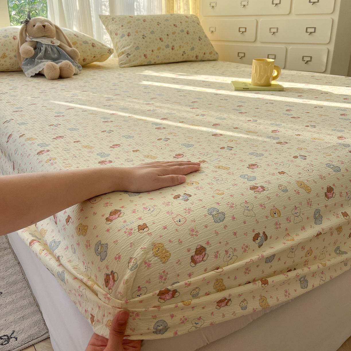 91家纺网 家纺一手货源 找家纺 沐芷 2025 沐芷A类双层纱床笠单件/床笠三件套  床笠款床罩床垫保护套罩 狗狗派对