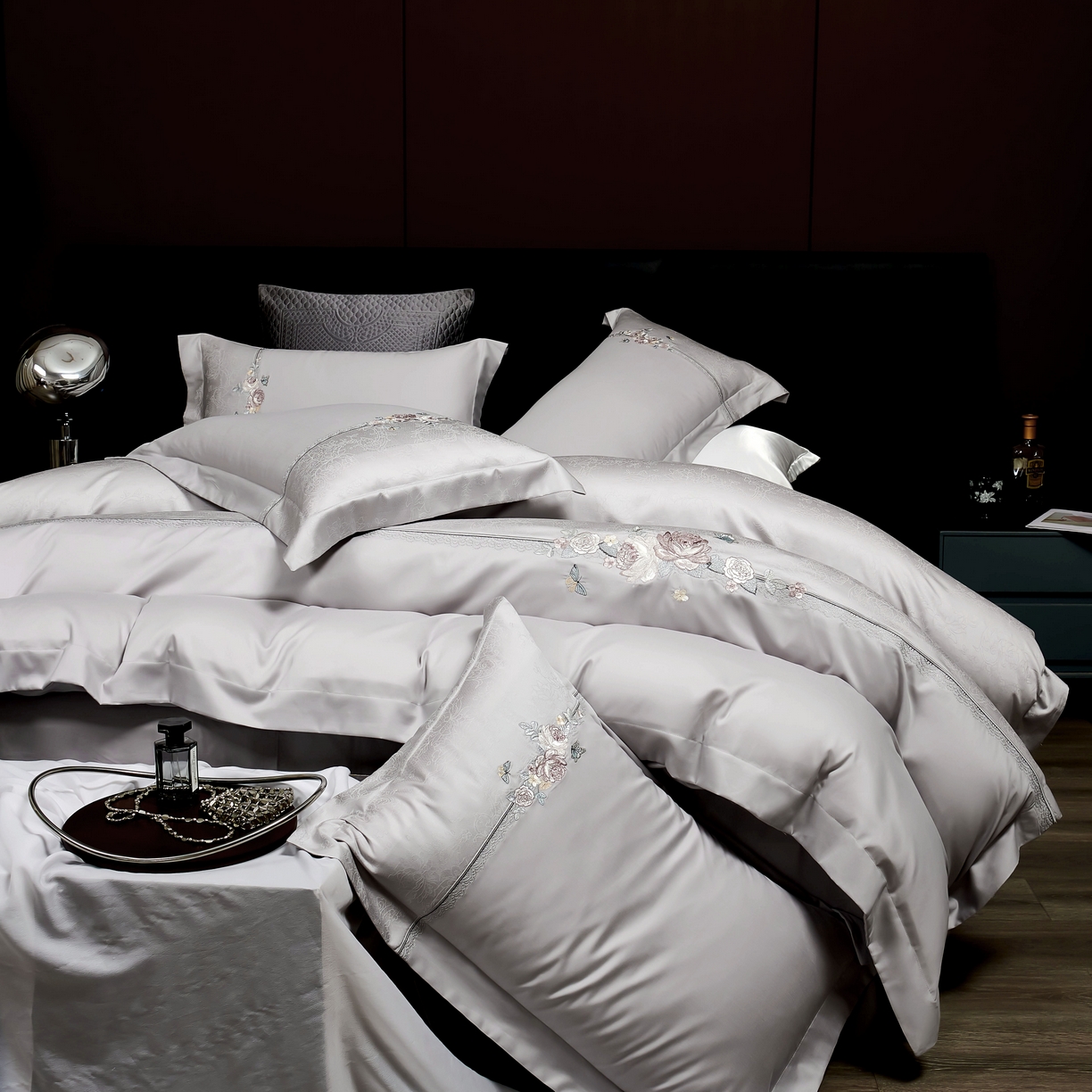 U品汇 2025新款60S双股120支贡缎长绒棉提花纯棉全棉刺绣花四件套高端礼盒工艺款-夕颜 夕颜-高级灰