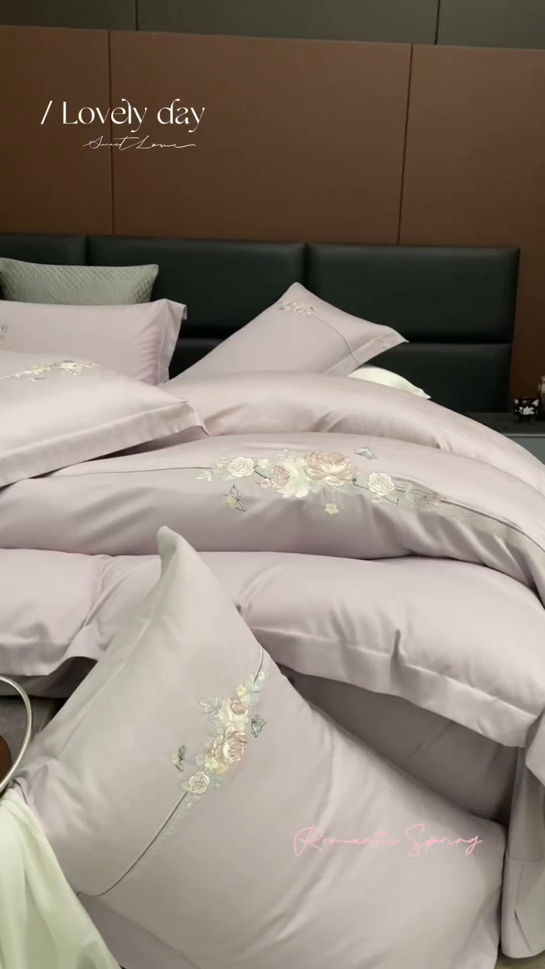 91家纺网 家纺一手货源 找家纺 U品汇 2025新款60S双股120支贡缎长绒棉提花纯棉全棉刺绣花四件套高端礼盒工艺款-夕颜 夕颜-浪漫紫