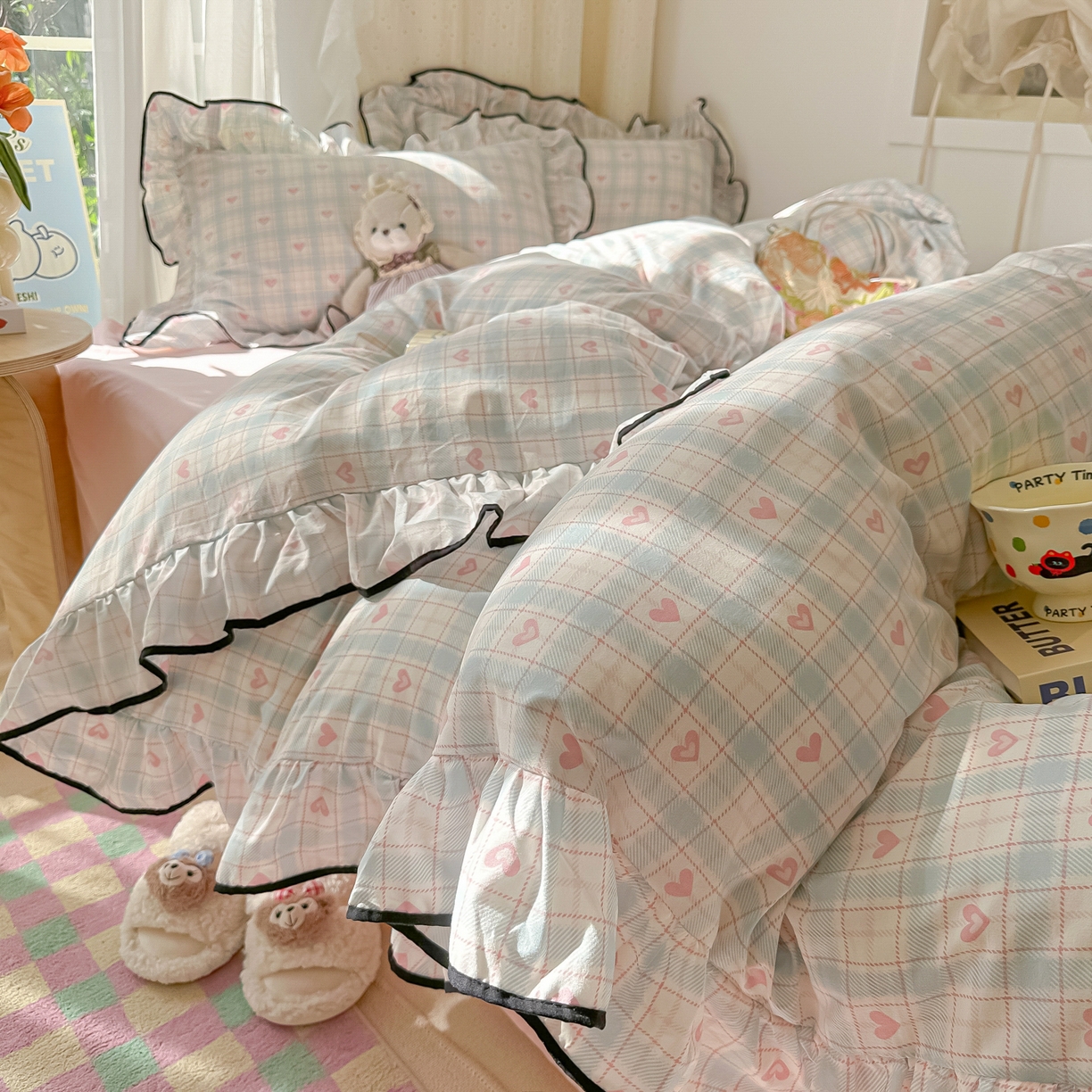 91家纺网 家纺一手货源 找家纺 韩巢家纺 2025新款水洗棉大花边被套四件套直播热销款学生宿舍被罩床单三件套（提供卖家秀） 温暖粉心【大花边款】