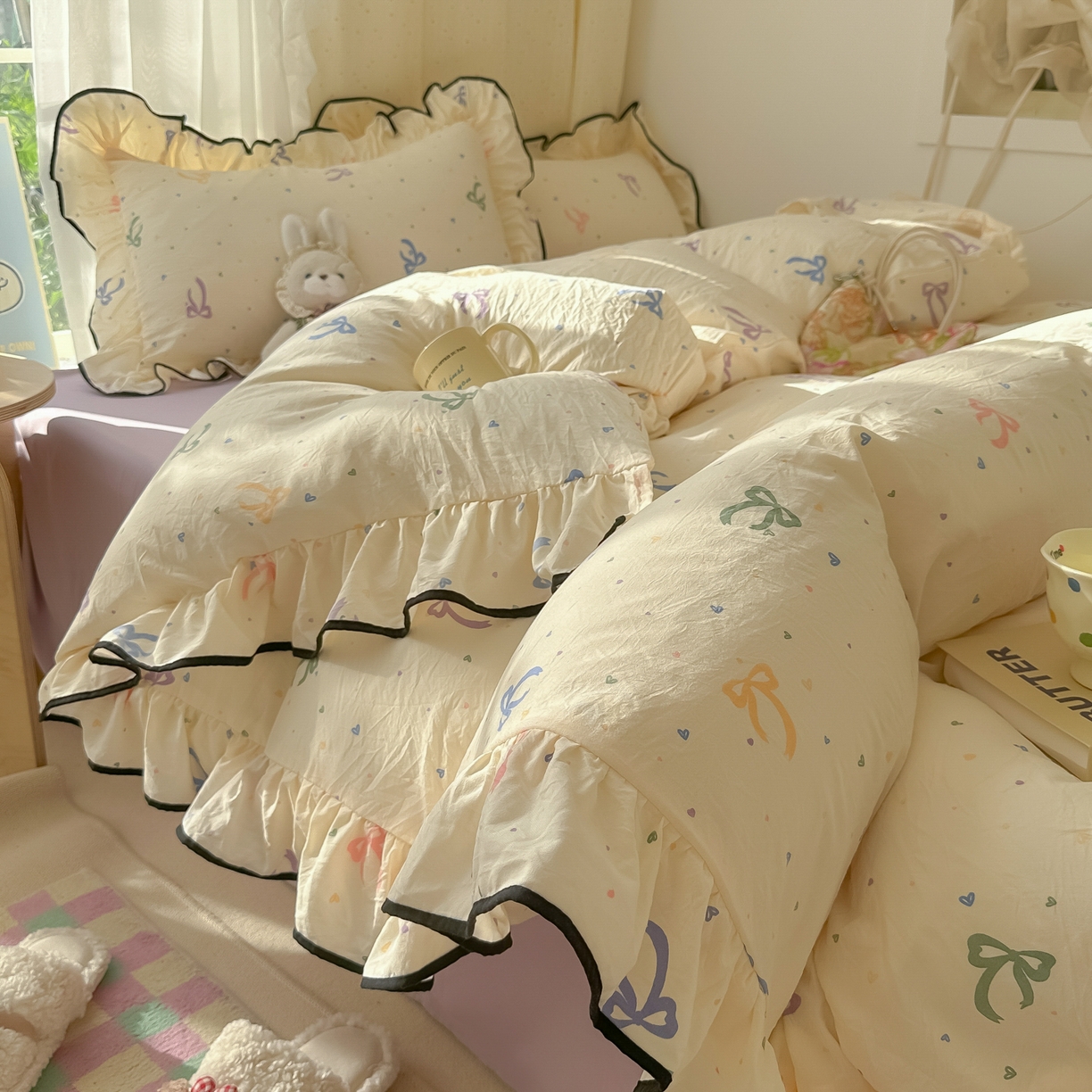 91家纺网 家纺一手货源 找家纺 韩巢家纺 2025新款水洗棉大花边被套四件套直播热销款学生宿舍被罩床单三件套（提供卖家秀） 星梦蝶结【大花边款】