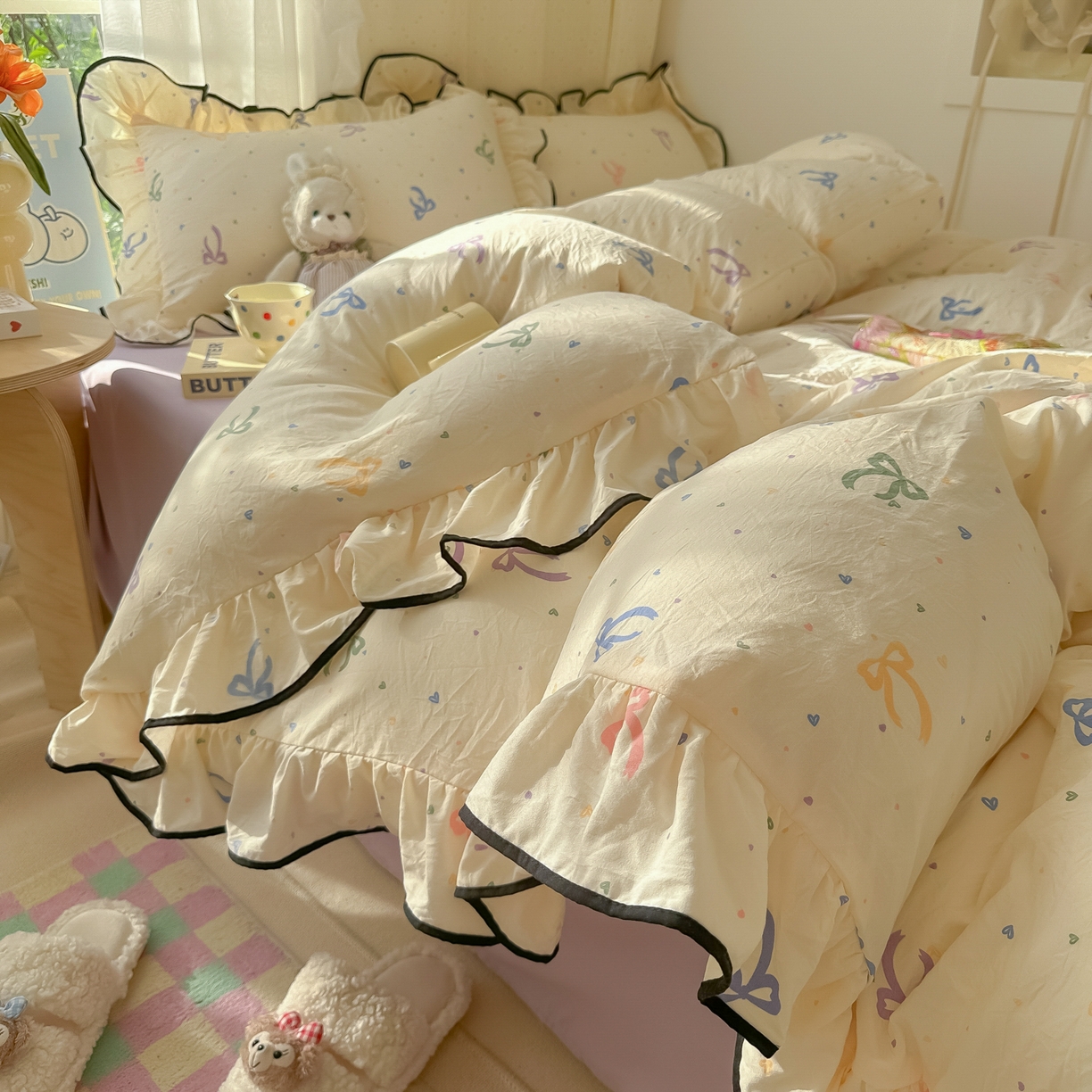 91家纺网 家纺一手货源 找家纺 韩巢家纺 2025新款水洗棉大花边被套四件套直播热销款学生宿舍被罩床单三件套（提供卖家秀） 星梦蝶结【大花边款】