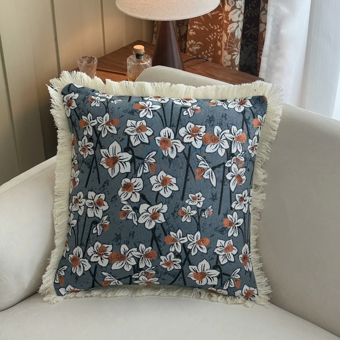 91家纺网 家纺一手货源 找家纺 （总）新奇异 2025新款排苏流苏色织提花抱枕