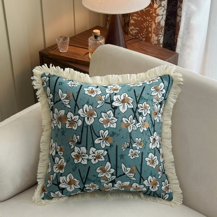 91家纺网 家纺一手货源 找家纺 （总）新奇异 2025新款排苏流苏色织提花抱枕