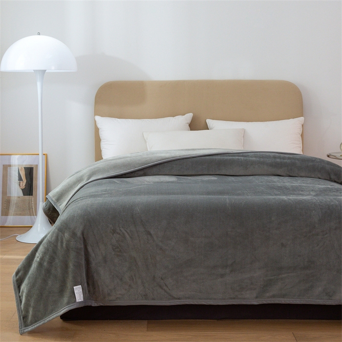 91家纺网 家纺一手货源 找家纺 （总）兰紫橙家纺 2025新款跨境纯色云貂绒360克包边毛毯毯子多功能盖毯