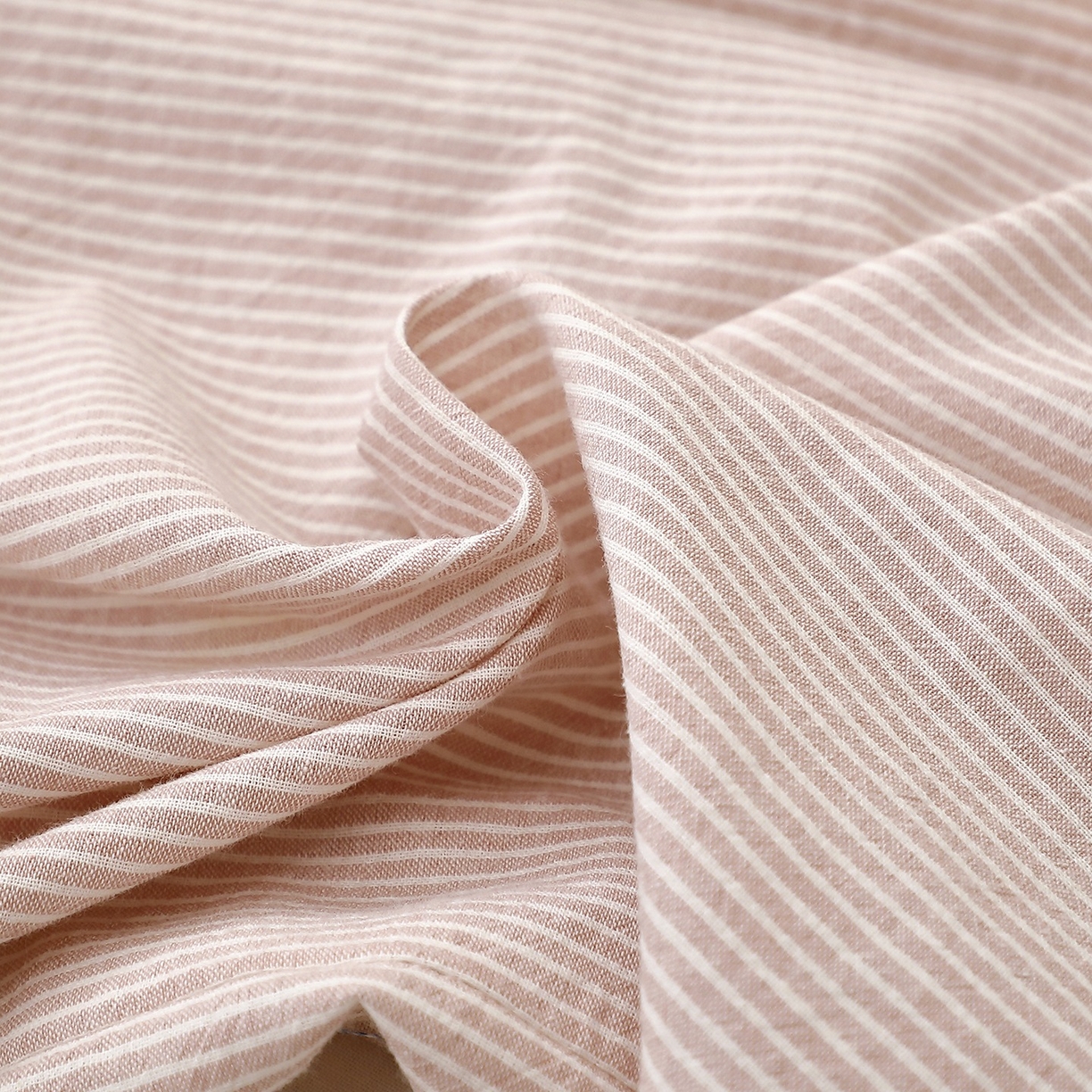 91家纺网 家纺一手货源 找家纺 怡薇格枕芯2025新款高山荞王三角组合可拆卸荞麦枕头枕芯 粉色