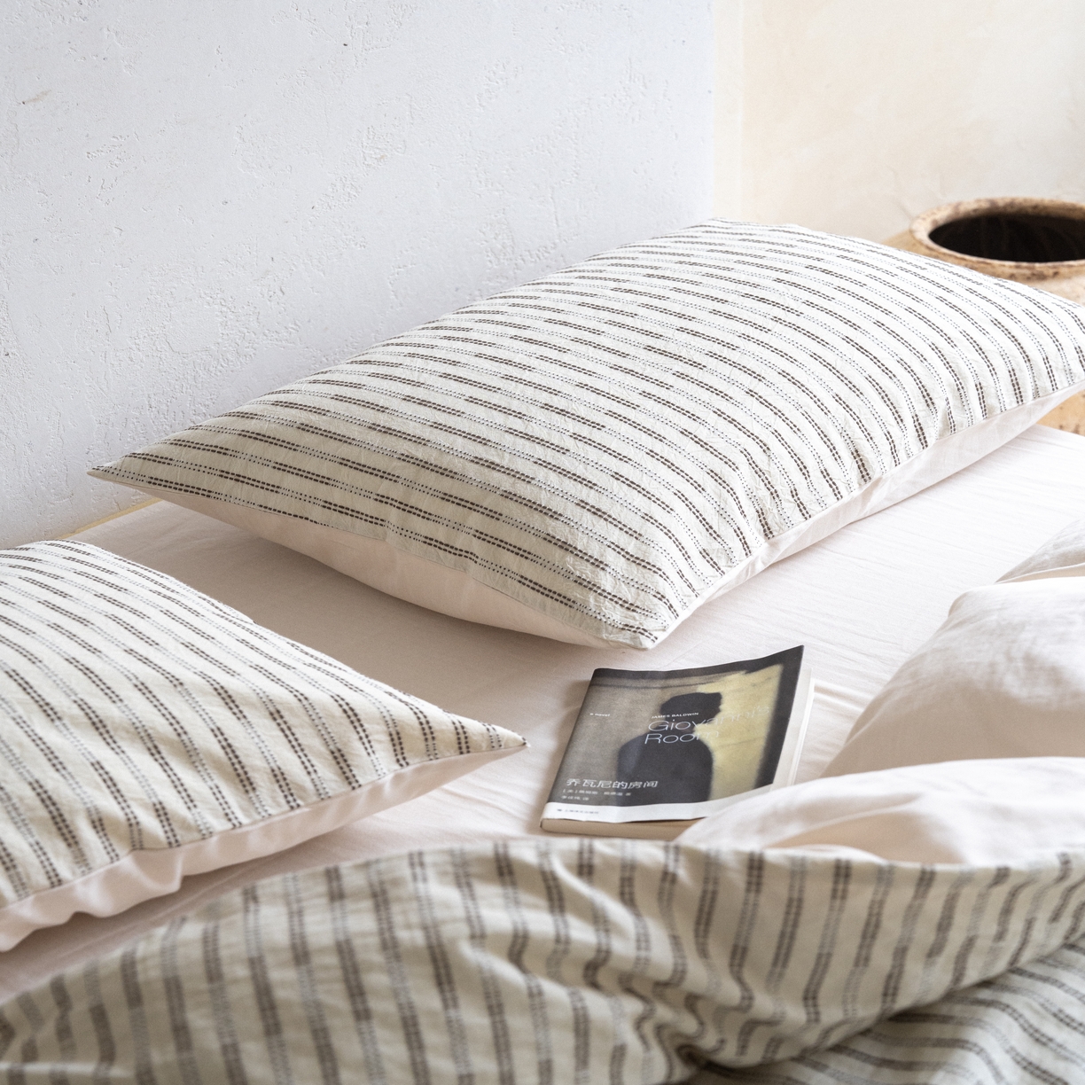 91家纺网 家纺一手货源 找家纺 （总）小春日和 2025新款纯棉水洗棉麻四件套穿绳特殊工艺被套高端民宿个性三件套纯色床单全棉床笠加大被套