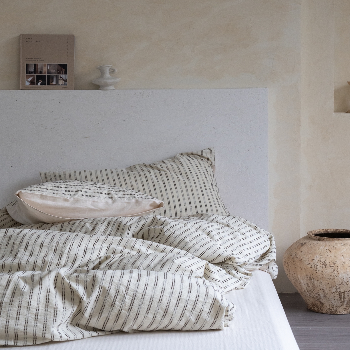 91家纺网 家纺一手货源 找家纺 （总）小春日和 2025新款纯棉水洗棉麻四件套穿绳特殊工艺被套高端民宿个性三件套纯色床单全棉床笠加大被套