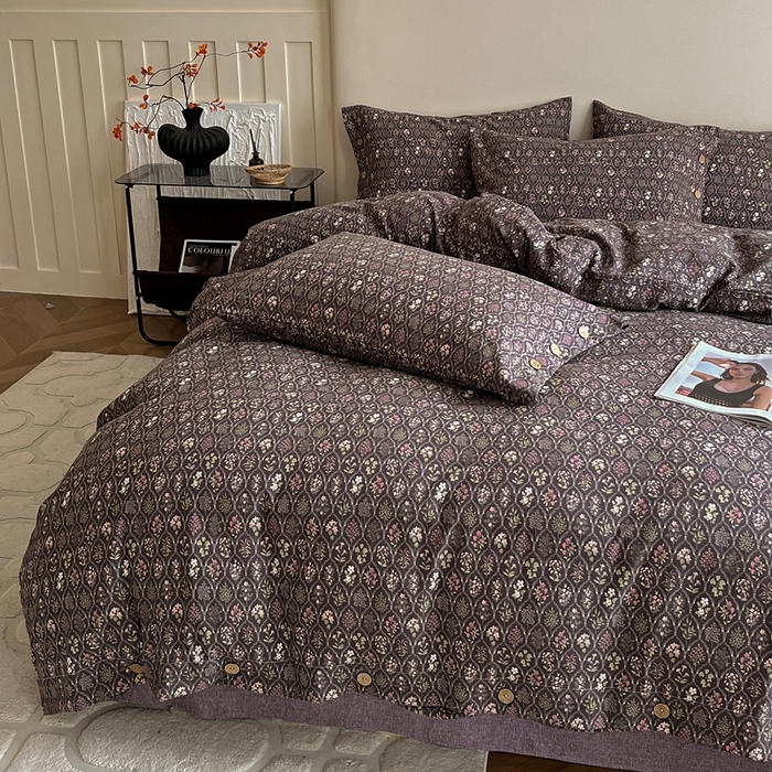 91家纺网 家纺一手货源 找家纺 仟网汇  2025新款亚麻纽扣款四件套 紫韵