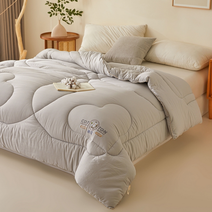 91家纺网 家纺一手货源 找家纺 悦然毛巾被 2025新款小提花棉花冬被被子被芯 棉语提花被-灰