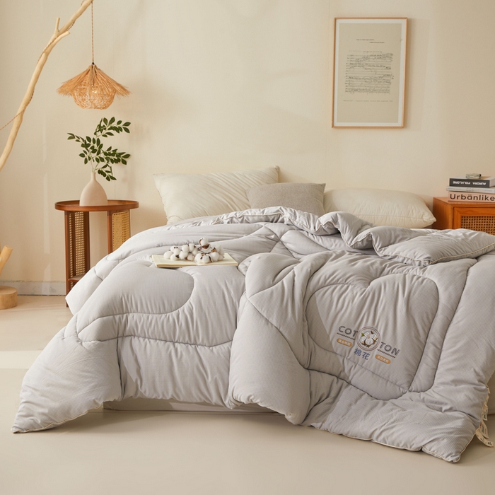 91家纺网 家纺一手货源 找家纺 悦然毛巾被 2025新款小提花棉花冬被被子被芯 棉语提花被-灰