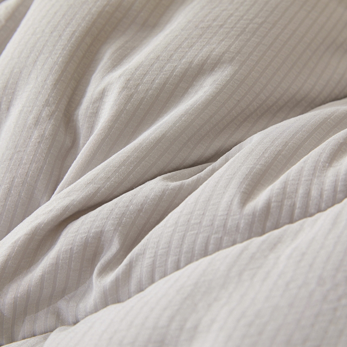 91家纺网 家纺一手货源 找家纺 悦然毛巾被 2025新款小提花棉花冬被被子被芯 棉语提花被-灰