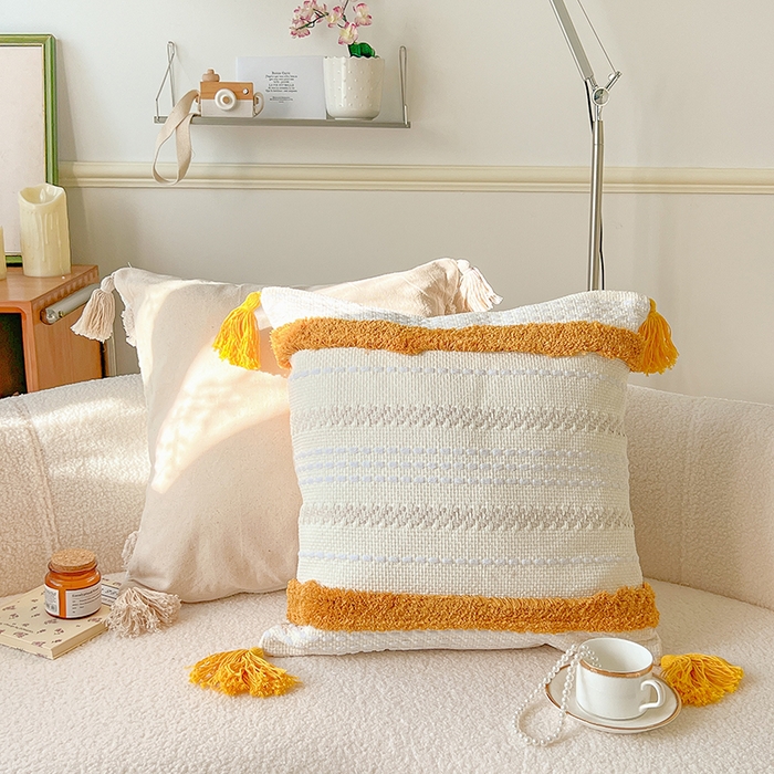 91家纺网 家纺一手货源 找家纺 诺可 2025新款跨境轻奢重工艺款编织布流苏款抱枕 编织流苏-黄