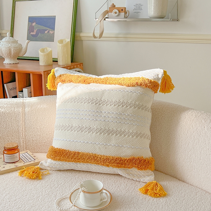 91家纺网 家纺一手货源 找家纺 诺可 2025新款跨境轻奢重工艺款编织布流苏款抱枕 编织流苏-黄