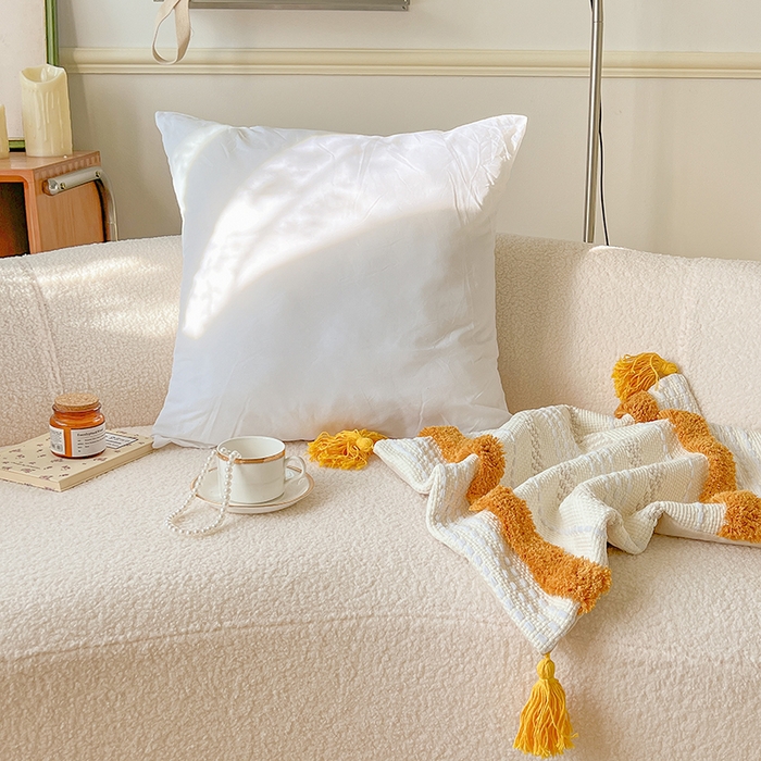 91家纺网 家纺一手货源 找家纺 诺可 2025新款跨境轻奢重工艺款编织布流苏款抱枕 编织流苏-黄