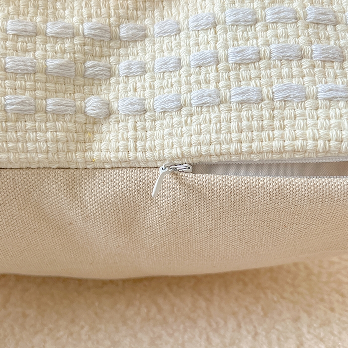 91家纺网 家纺一手货源 找家纺 诺可 2025新款跨境轻奢重工艺款编织布流苏款抱枕 编织流苏-黄