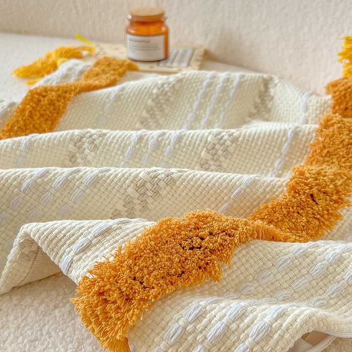 91家纺网 家纺一手货源 找家纺 诺可 2025新款跨境轻奢重工艺款编织布流苏款抱枕 编织流苏-黄