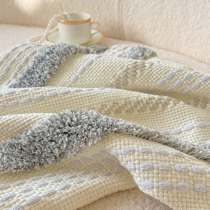 91家纺网 家纺一手货源 找家纺 诺可 2025新款跨境轻奢重工艺款编织布流苏款抱枕 编织流苏-灰