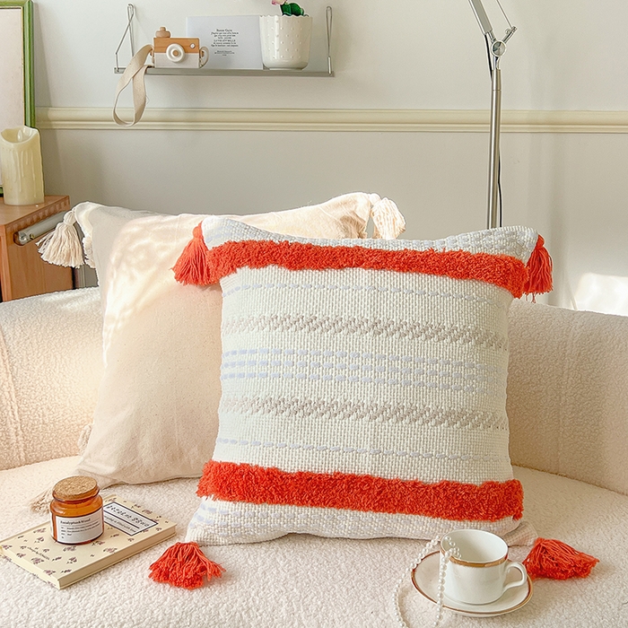 91家纺网 家纺一手货源 找家纺 诺可 2025新款跨境轻奢重工艺款编织布流苏款抱枕 编织流苏-浅红