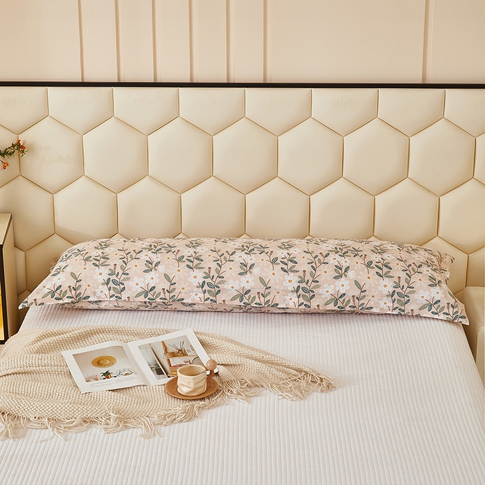 91家纺网 家纺一手货源 找家纺 三盛源 2025新款全棉纯棉双人长枕套1.5米成人纯棉长枕头套1.2卡通1.8m长款加长 花落