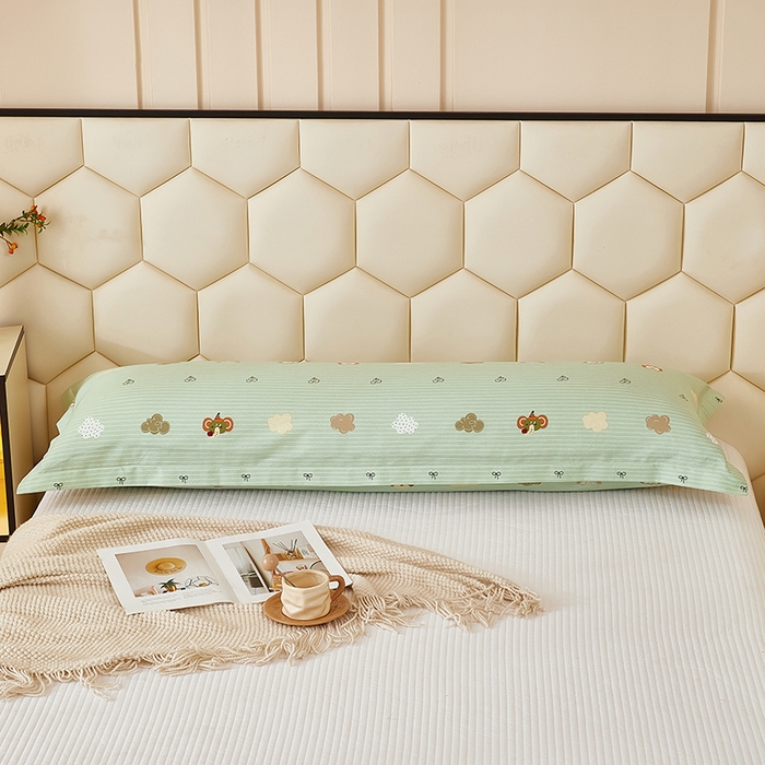 91家纺网 家纺一手货源 找家纺 三盛源 2025新款全棉纯棉双人长枕套1.5米成人纯棉长枕头套1.2卡通1.8m长款加长 萌宠乐园