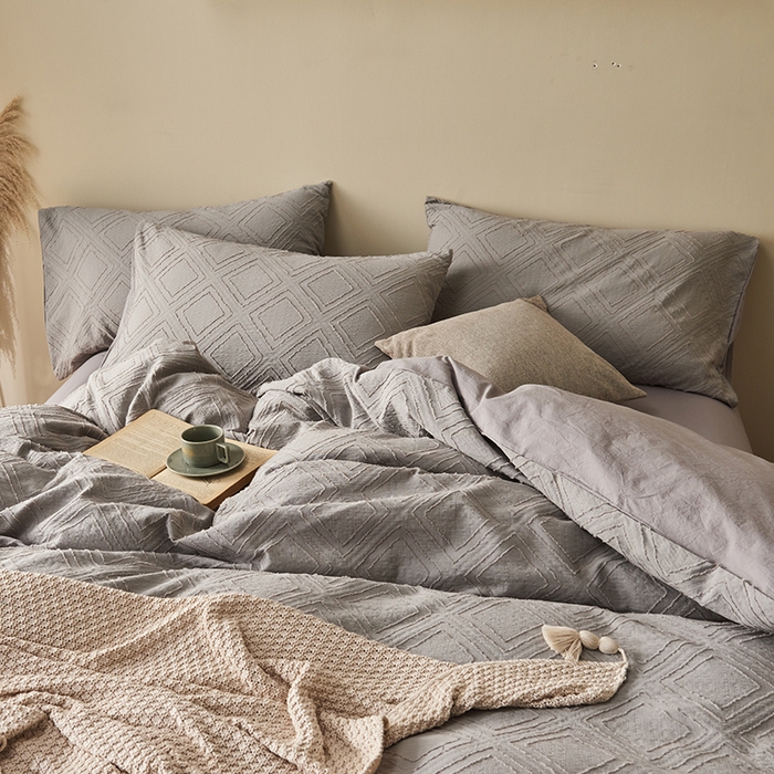 91家纺网 家纺一手货源 找家纺 贝尔 PELLHOME 日式北欧民宿大剪花水洗棉全棉四件套场景一（春节不打烊)（可抖音代发） 卡其灰