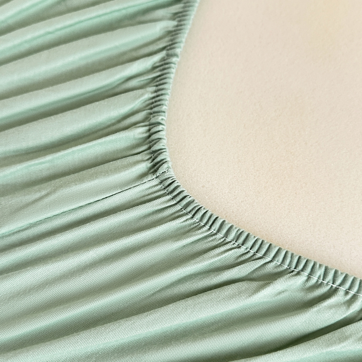 91家纺网 家纺一手货源 找家纺 摩妮卡 2025新款学生床笠上下铺全棉床笠三件套 薄荷绿