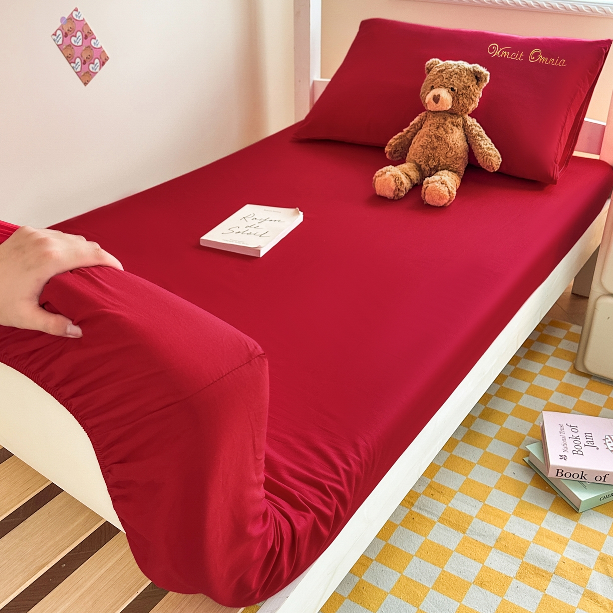 91家纺网 家纺一手货源 找家纺 摩妮卡 2025新款学生床笠上下铺全棉床笠三件套 朵红