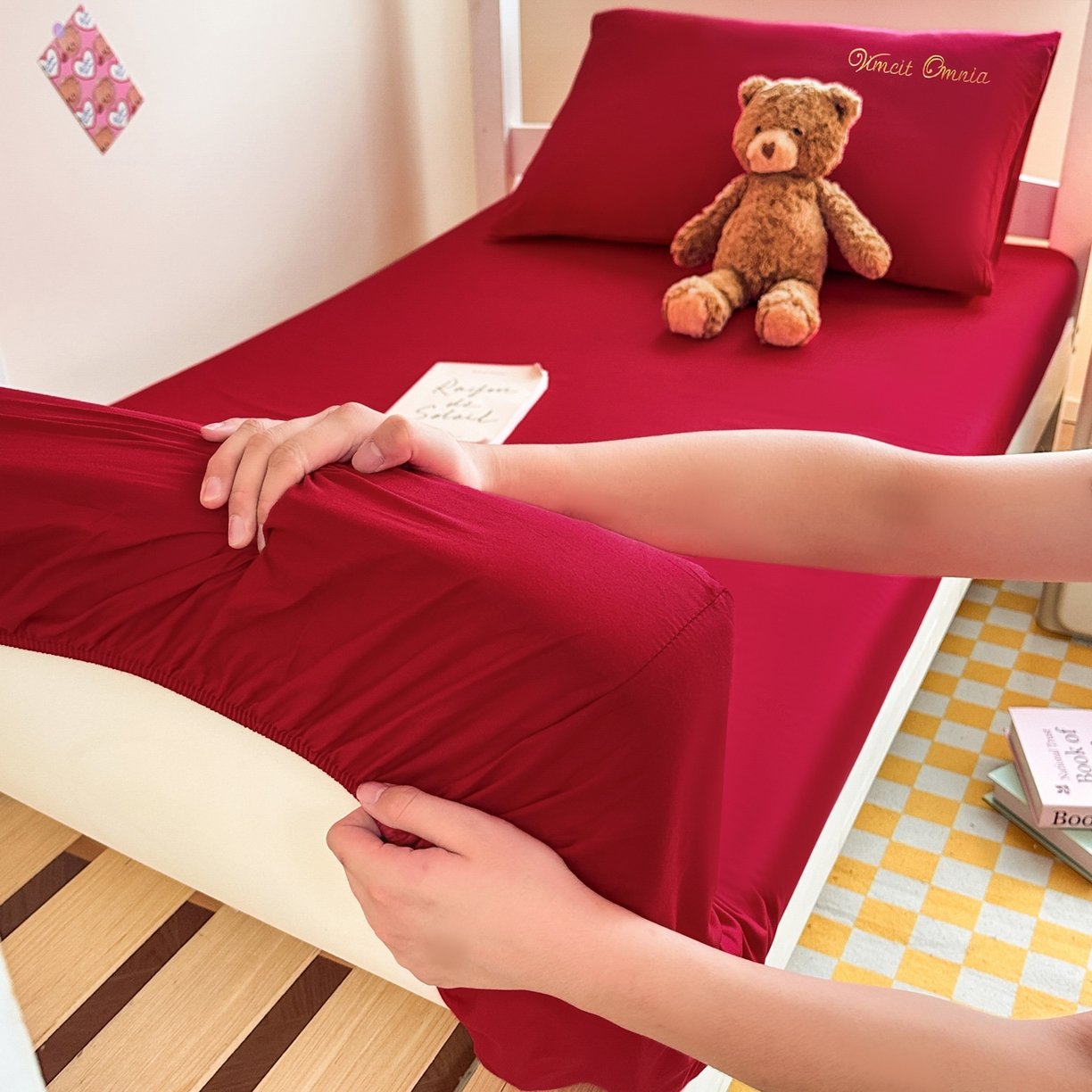 91家纺网 家纺一手货源 找家纺 摩妮卡 2025新款学生床笠上下铺全棉床笠三件套 朵红