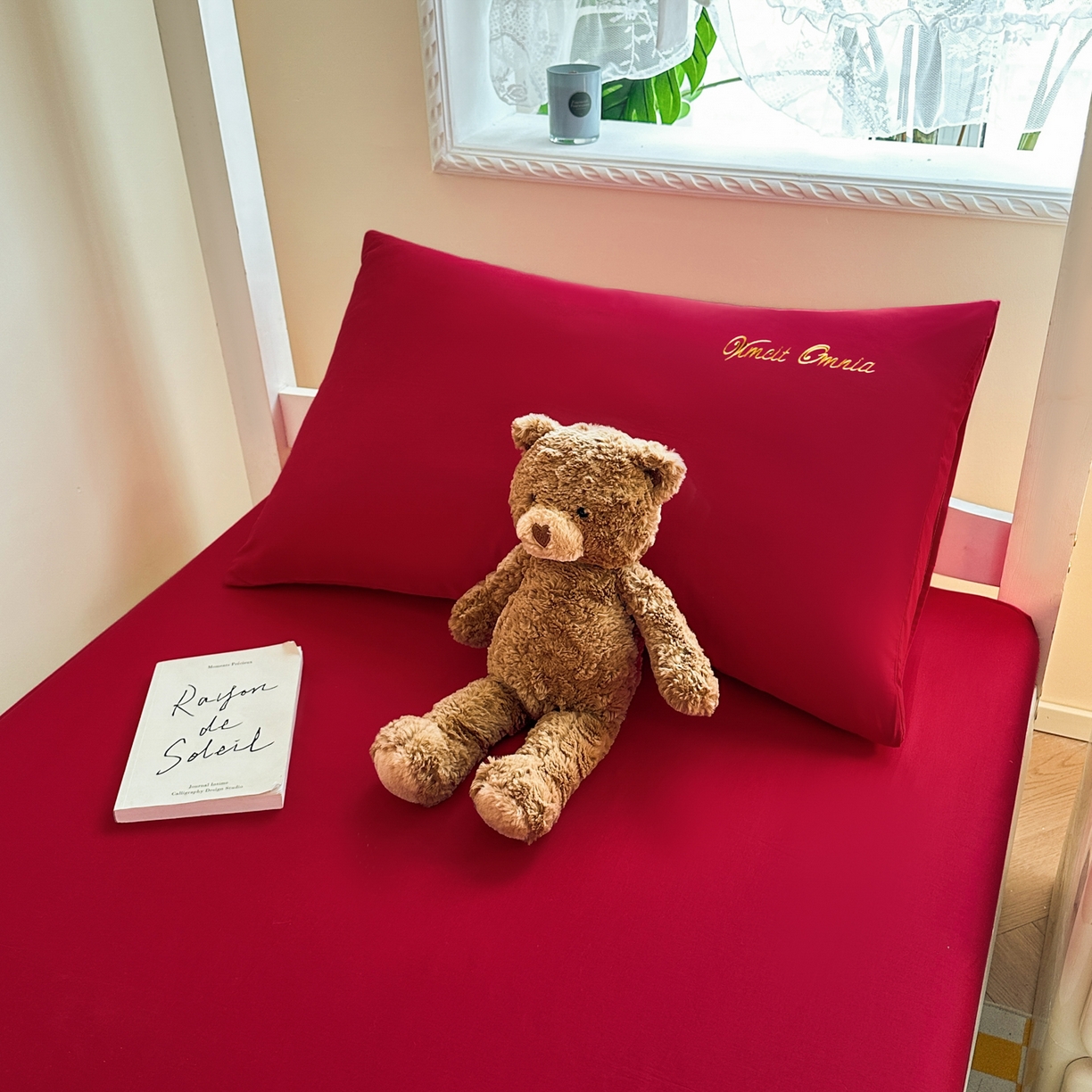 91家纺网 家纺一手货源 找家纺 摩妮卡 2025新款学生床笠上下铺全棉床笠三件套 朵红