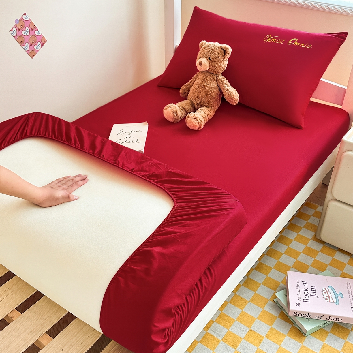 91家纺网 家纺一手货源 找家纺 摩妮卡 2025新款学生床笠上下铺全棉床笠三件套 朵红