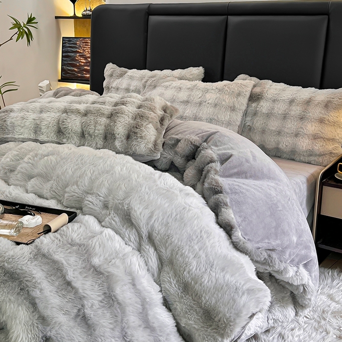 91家纺网 家纺一手货源 找家纺 金爱家 2025新品全消光牛奶绒A类纯色獭兔毛绒立体牛奶绒四件套 七彩泡泡灰