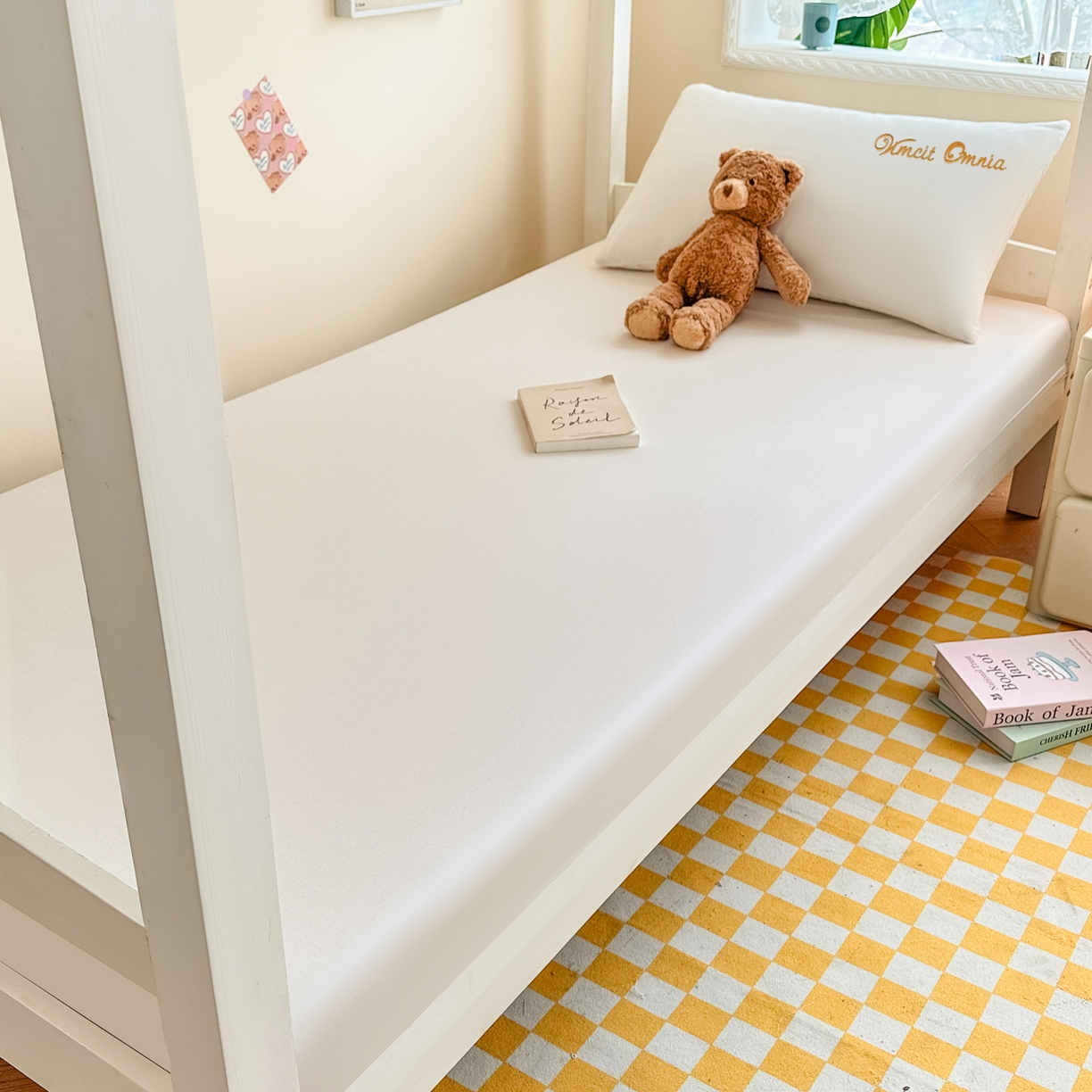 91家纺网 家纺一手货源 找家纺 摩妮卡 2025新款学生床笠上下铺全棉床笠三件套 高贵白