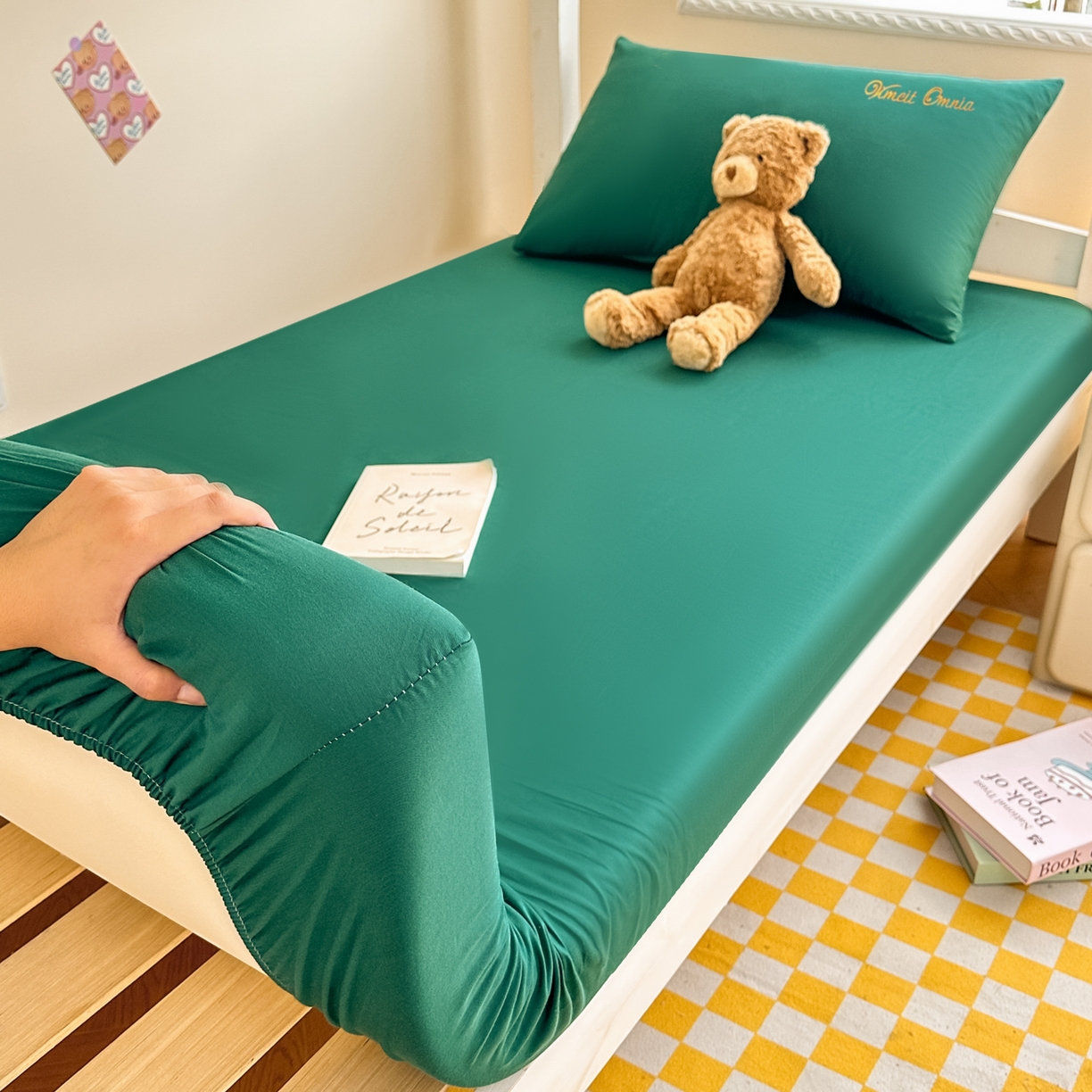 91家纺网 家纺一手货源 找家纺 摩妮卡 2025新款学生床笠上下铺全棉床笠三件套 墨绿色