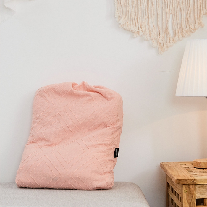 91家纺网 家纺一手货源 找家纺 贝尔 PELLHOME 日式北欧民宿大剪花水洗棉全棉四件套场景二（春节不打烊)（可抖音代发） 粉色