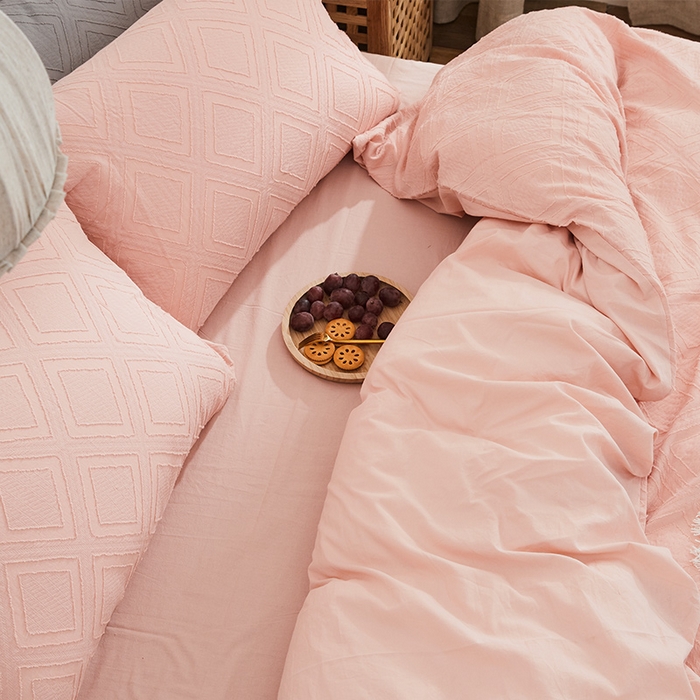 91家纺网 家纺一手货源 找家纺 贝尔 PELLHOME 日式北欧民宿大剪花水洗棉全棉四件套场景二（春节不打烊)（可抖音代发） 粉色