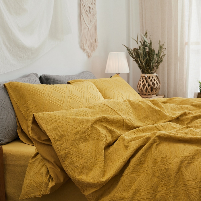 91家纺网 家纺一手货源 找家纺 贝尔 PELLHOME 日式北欧民宿大剪花水洗棉全棉四件套场景二（春节不打烊)（可抖音代发） 黄色