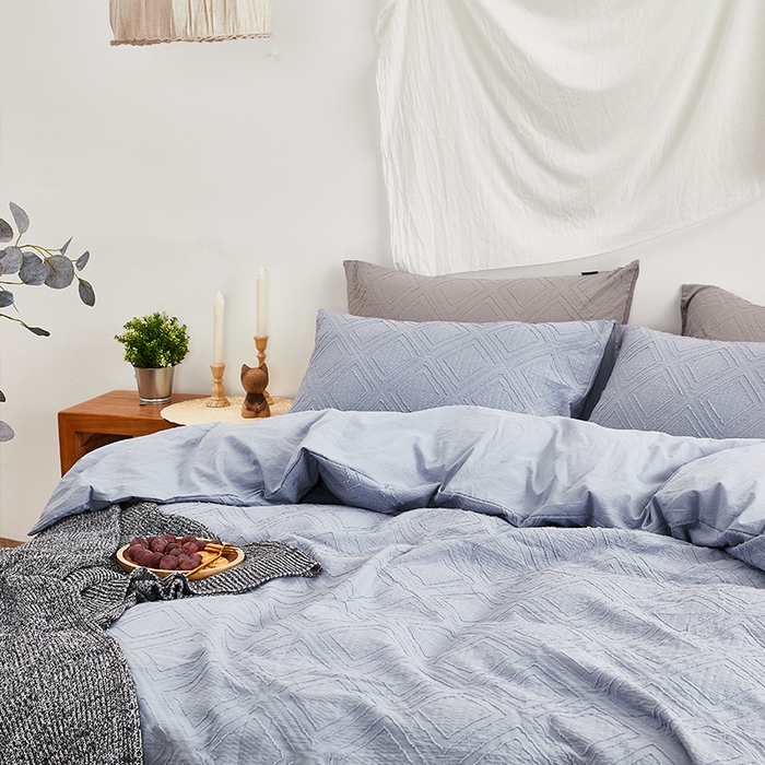91家纺网 家纺一手货源 找家纺 贝尔 PELLHOME 日式北欧民宿大剪花水洗棉全棉四件套场景二（春节不打烊)（可抖音代发） 蓝色