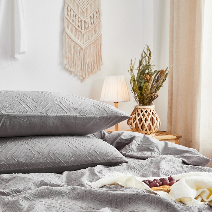 91家纺网 家纺一手货源 找家纺 贝尔 PELLHOME 日式北欧民宿大剪花水洗棉全棉四件套场景二（春节不打烊)（可抖音代发） 浅灰