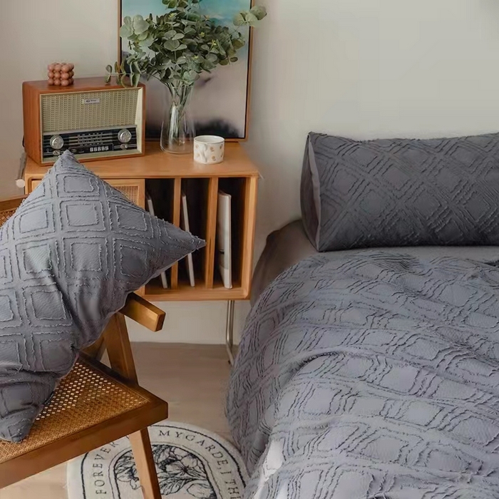 91家纺网 家纺一手货源 找家纺 贝尔 PELLHOME 日式北欧民宿大剪花水洗棉全棉四件套场景二（春节不打烊)（可抖音代发） 深灰